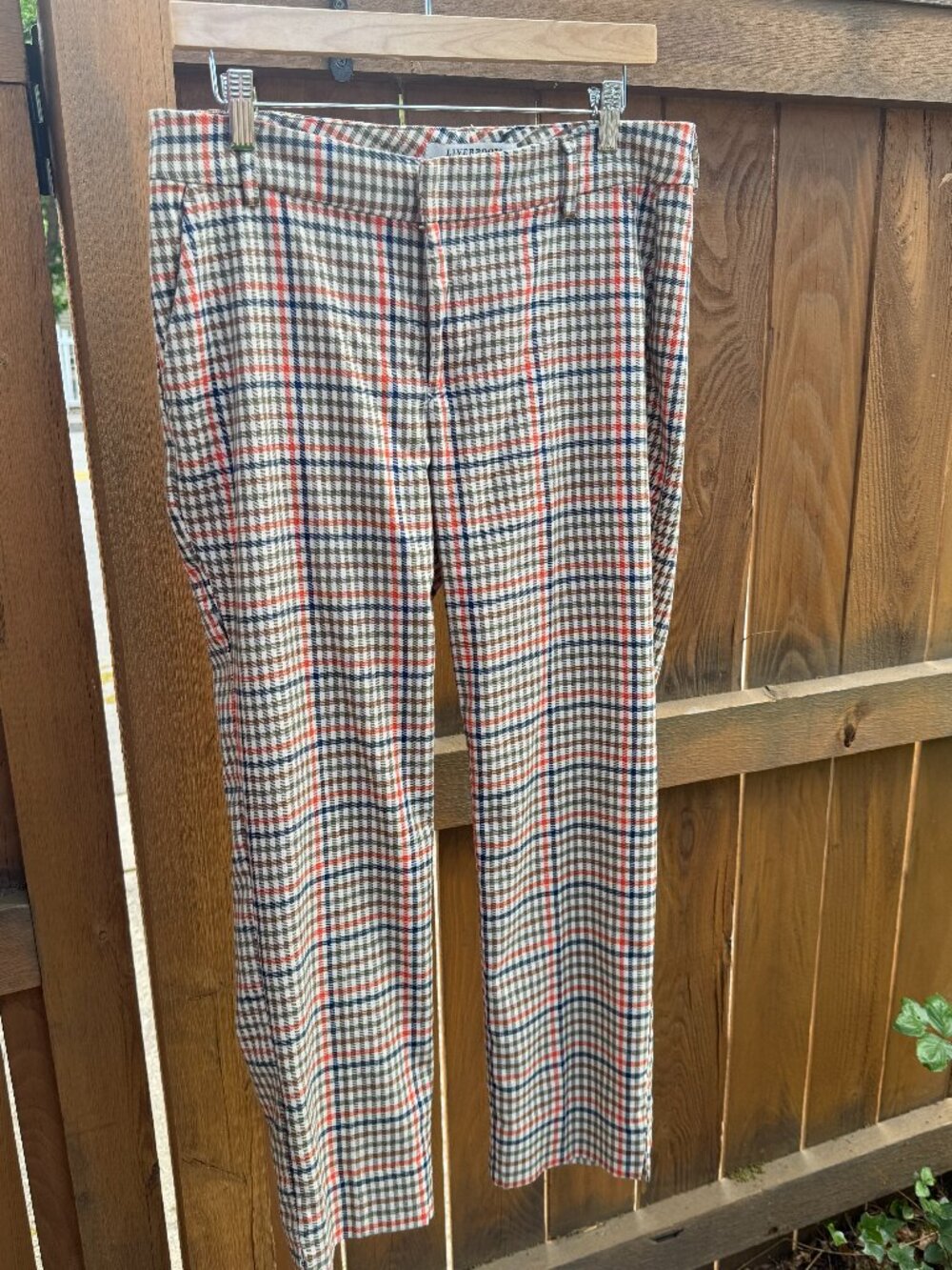 Liverpool Los Angeles Plaid Cropped Pants – Size 8/29